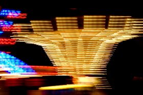 KA, Jahrmarkt, Kettenkarussell, Art I.jpg